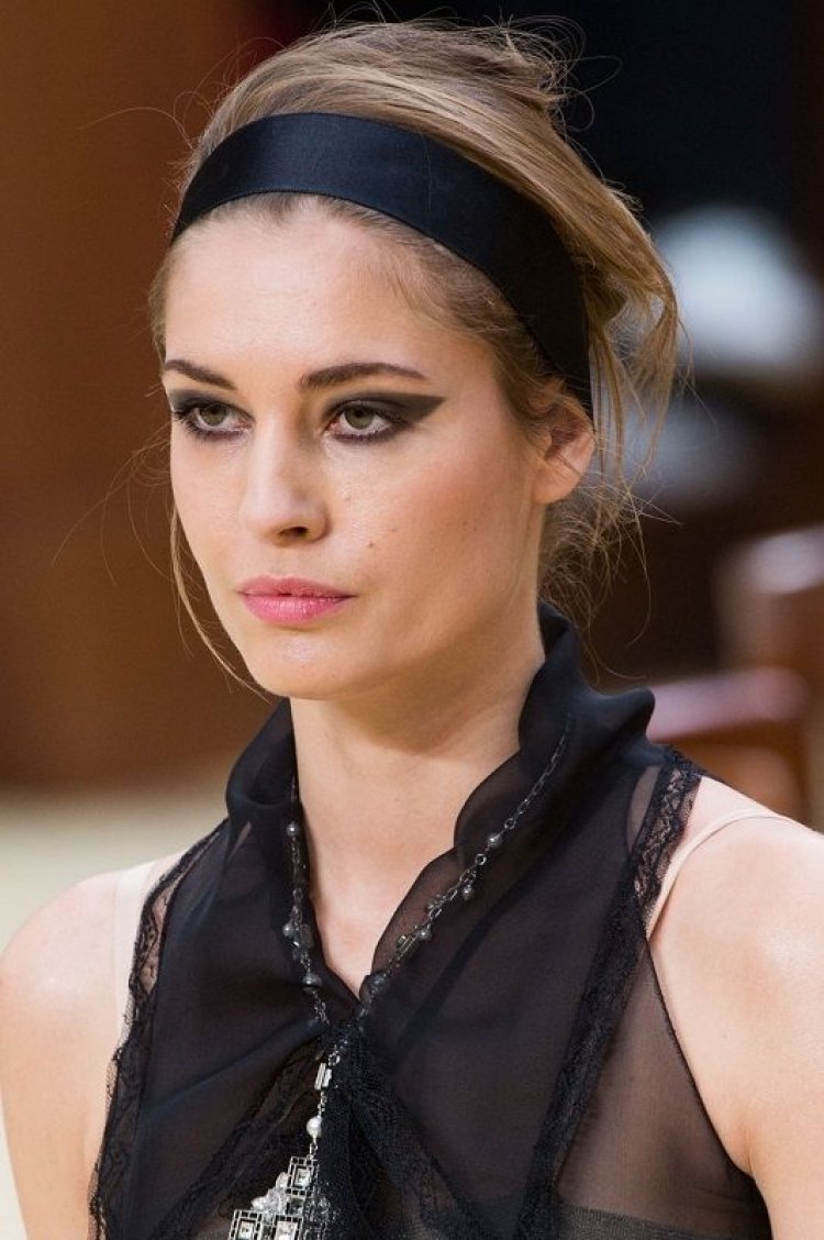 Τι χρώμα θα έχει το ρουζ σας το φθινόπωρο; 10 Προτάσεις & 4 Tips!!