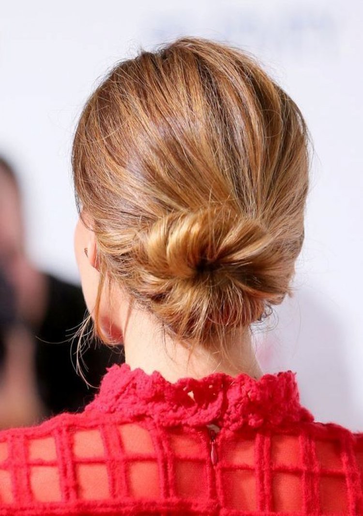 Twisted bun!! Το πιο εύκολο trend της σεζόν!! (βήμα-βήμα)