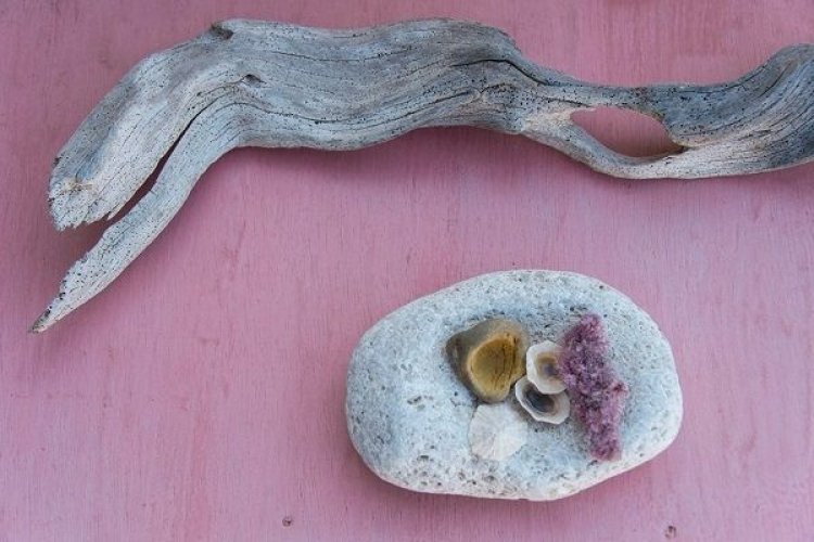 Έκθεση ζωγραφικής με άρωμα Μυκόνου,«mare-mare dimiourgies» της Χαράς Σιδερή στο Πνευματικό Κέντρο Ιωαννίνων