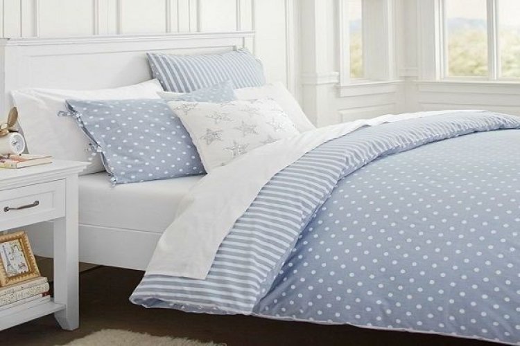 Ο πιο ΕΥΚΟΛΟΣ τρόπος να βάλετε το πάπλωμα στην παπλωματοθήκη... [video]