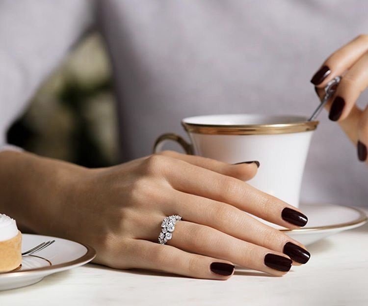 Οι 20+1 πιο hot τάσεις στα νύχια για τις γιορτές!!