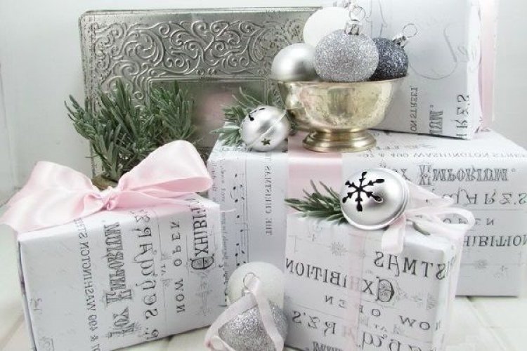 Super τρόπος να τυλίγετε τα δώρα σας!! Δεν θα χρειαστείτε πάνω από 15 δεύτερα! (Video)