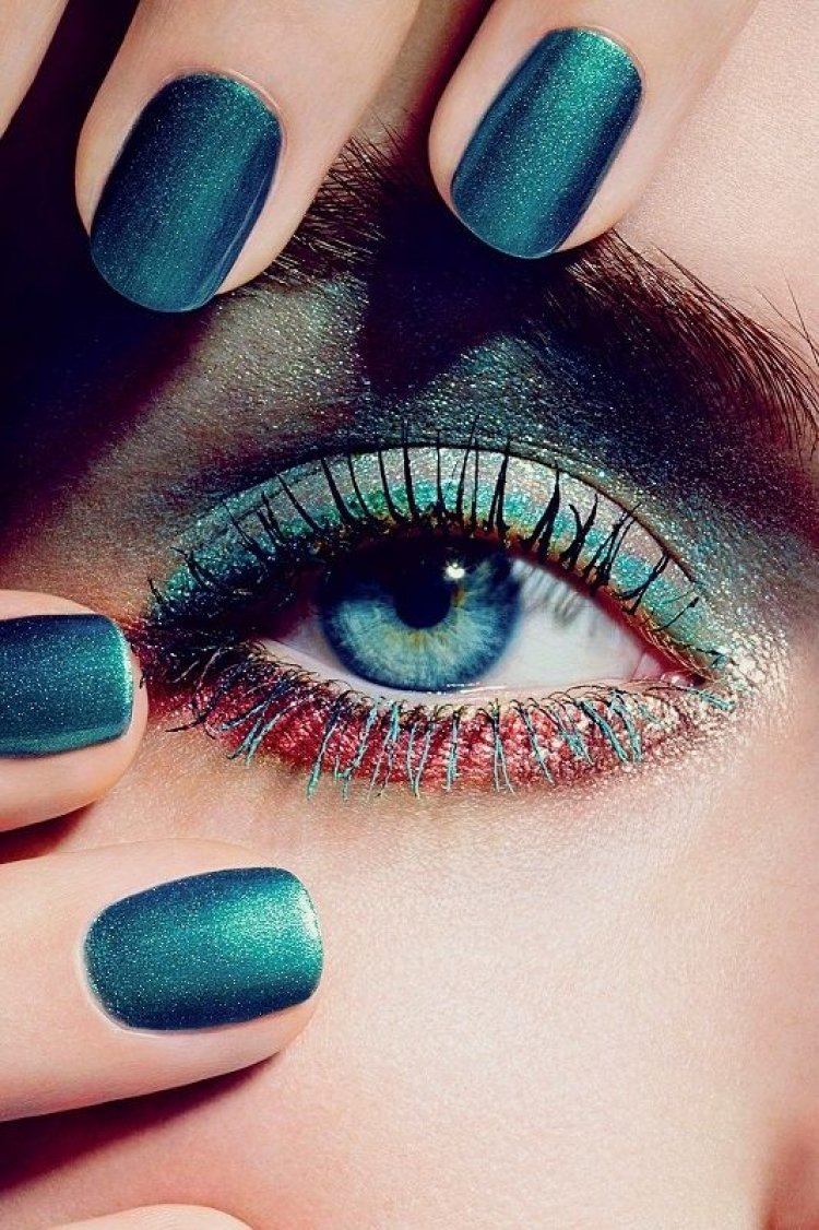 Βάψτε τα Νύχια σας, με Σκιές Ματιών!! (Videos)