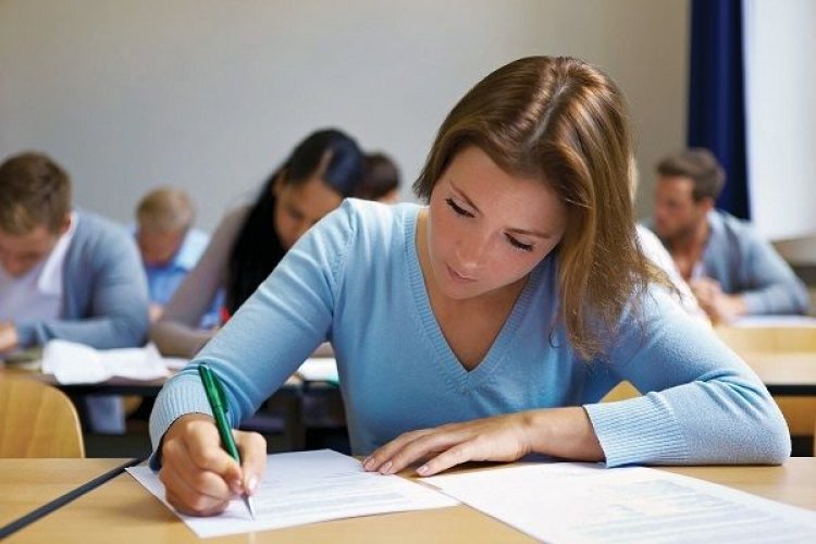 Σε τέσσερα μαθήματα οι Πανελλαδικές, από το 2020