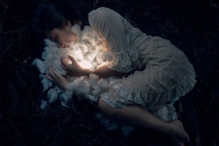 Είναι ευφυέστατα τα μυαλά που υπεραναλύουν κι υπεραγαπούν