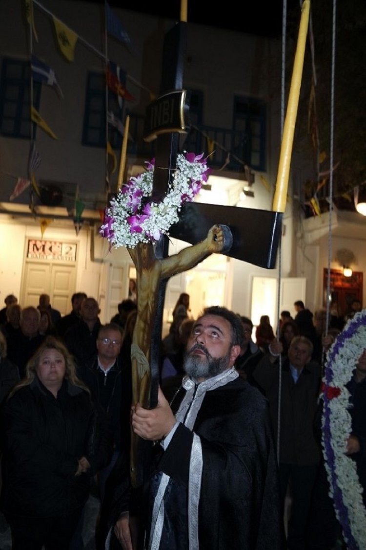Αγία Μεγάλη Πέμπτη 2017 - Τα Πάθη και η Σταύρωση του Ιησού  στην Αγία Κυριακή Μυκόνου