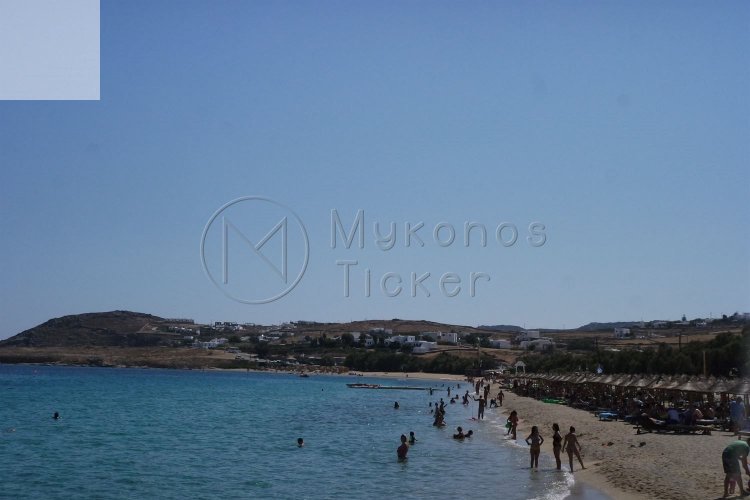 Πότε δημοπρατούνται ηλεκτρονικά (e-auction), οι παραλίες της Μυκόνου και της Σαντορίνης