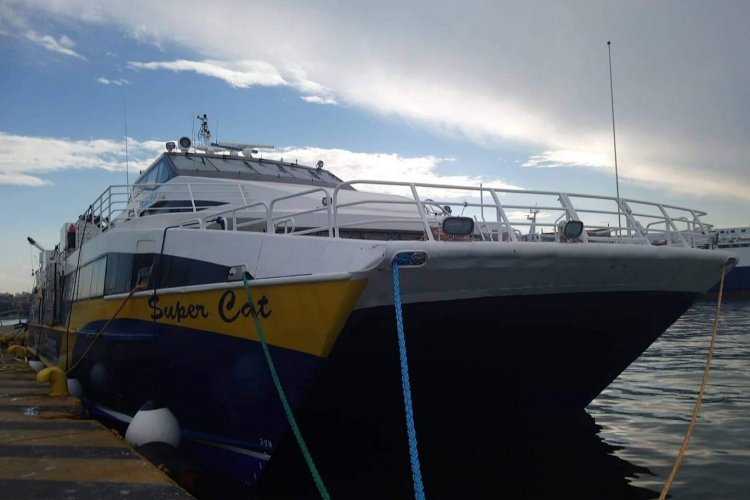 Ακυβερνησία στη θαλάσσια περιοχή έξω από το Νέο Λιμένα Μυκόνου, του πλοίου Ε/Γ-Τ/Χ Super Cat