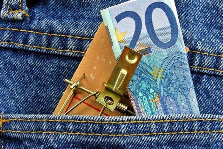 7,34 δισ. ευρώ Αύξηση της Φοροδιαφυγής στην Ελλάδα μέσω ΦΠΑ, καταγράφει η Ευρωπαϊκή Ένωση