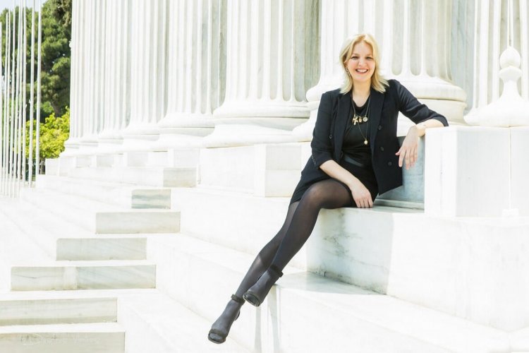 Σοφία Κοκοσαλάκη: Έφυγε στα 47 της χρόνια, η ταλαντούχα σχεδιάστρια των Ολυμπιακών της Αθήνας