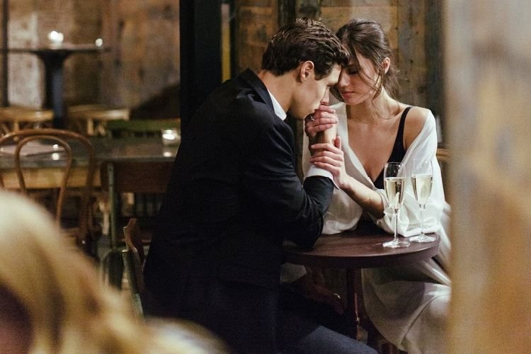 4 ζώδια που είναι πιθανό να γνωρίσουν νέο έρωτα μέσα στον Οκτώβριο!!