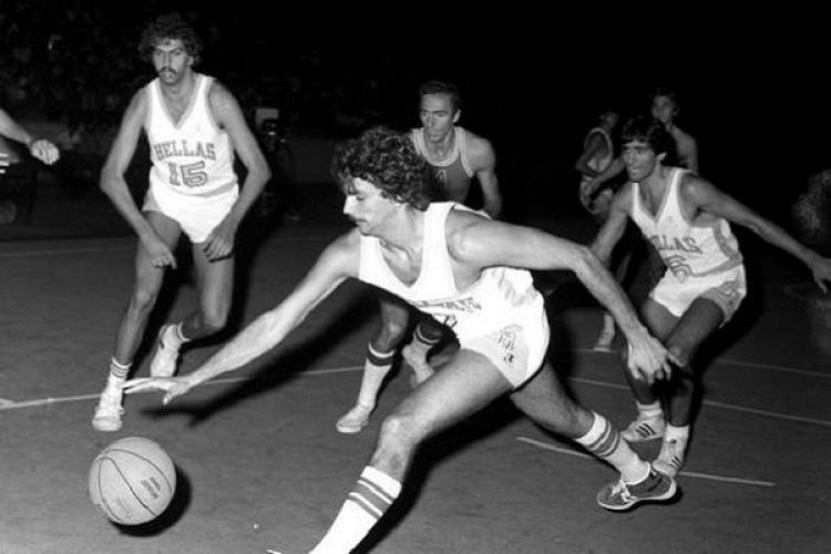 Στο Νουρέγιεφ του Ελληνικού μπάσκετ Κώστα Πετρόπουλο, αφιερώνεται το ιστορικό κλειστό της Πάτρας!! [Video]