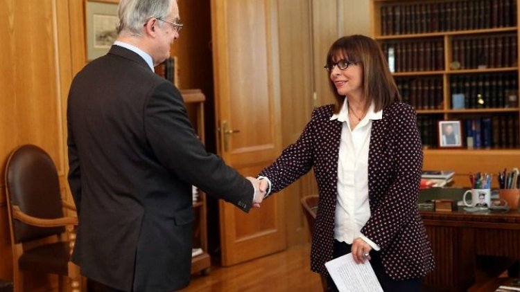 Ο Πρόεδρος της Βουλής ενημέρωσε την Αικατερίνη  Σακελλαροπούλου για την εκλογή της - Τα πρώτα λόγια της νέας Προέδρου της Δημοκρατίας!