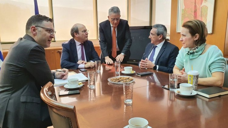 Την επείγουσα τροποποίηση του Ειδικού Χωροταξικού Σχεδίου για τις ΑΠΕ απαίτησαν Χατζημάρκος και Σιώτος από τον υπουργό Κωστή Χατζηδάκη