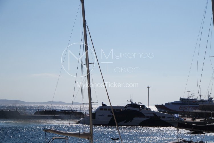 Μύκονος: Ξεκίνησε σήμερα δρομολόγια το πρώτο ταχύπλοο της σεζόν!!