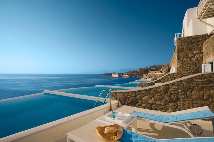 Coronavirus-WTTC: Με κατάρρευση κινδυνεύει ο τομέας Ταξιδιών και Τουρισμού, εάν δεν ληφθούν επείγοντα μέτρα