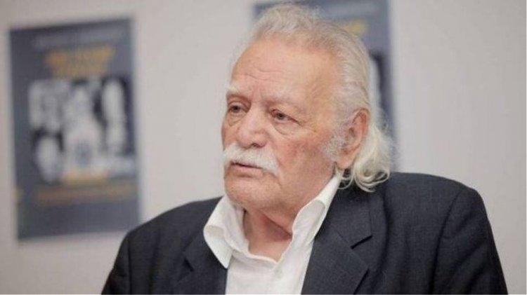 Cyclades : Ο Αντιπεριφερειάρχης Κυκλάδων Γιώργος Λεονταρίτης αποχαιρετά τον Μανώλη Γλέζο