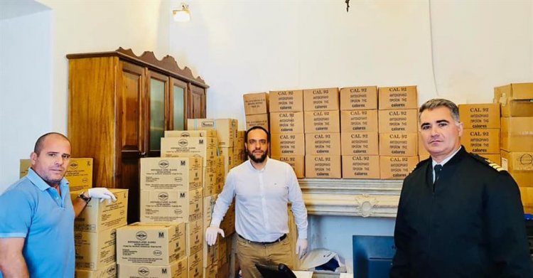 Coronavirus Mykonos : Προσφορά υγειονομικού υλικού από τον Δήμο Μυκόνου στο Λιμεναρχείο