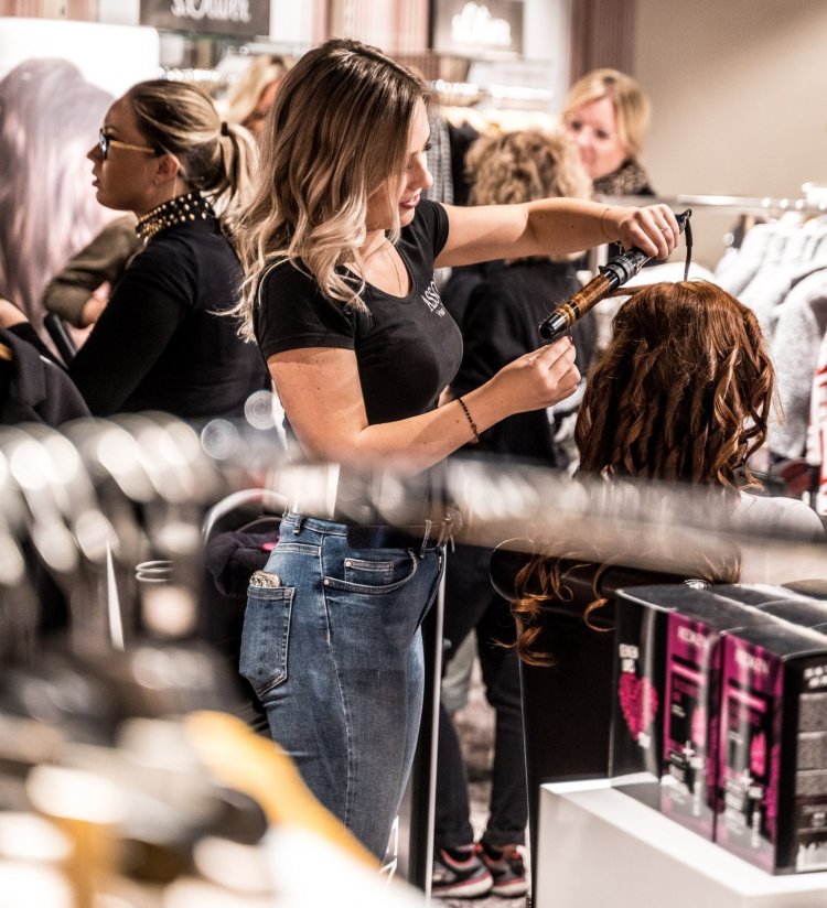 Coronavirus Pandemic-Άρση Μέτρων και Κομμωτήρια: Κενές Θέσεις, Μάσκες, Αντισηπτικά και σκέψεις να Ανοίγουν και το Βράδυ!! Πώς θα Λειτουργήσουν!! [Έγγραφο]