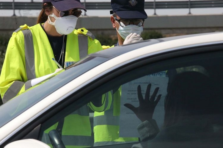 Coronavirus Pandemic: Νέες «καμπάνες» για παράνομες μετακινήσεις