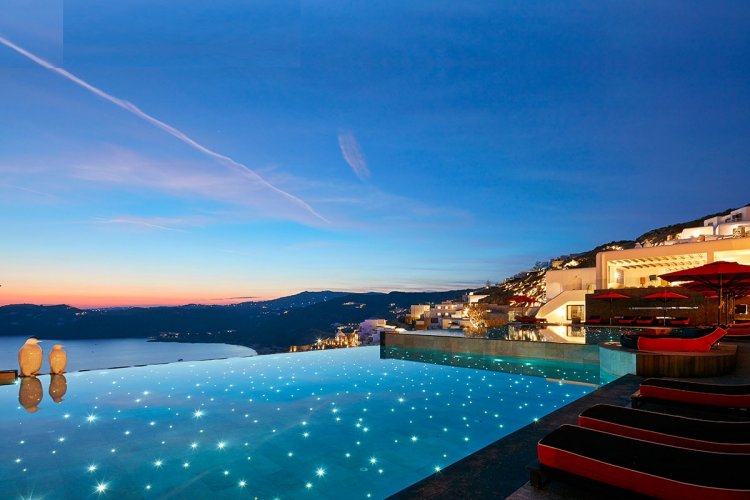 Coronavirus & Travel: Έτσι θα ανοίξουν τα ξενοδοχεία: Υπαίθριο check-in, φαγητό και βουτιές με σειρά!! Αλλάζουν όλα στις πλαζ!!