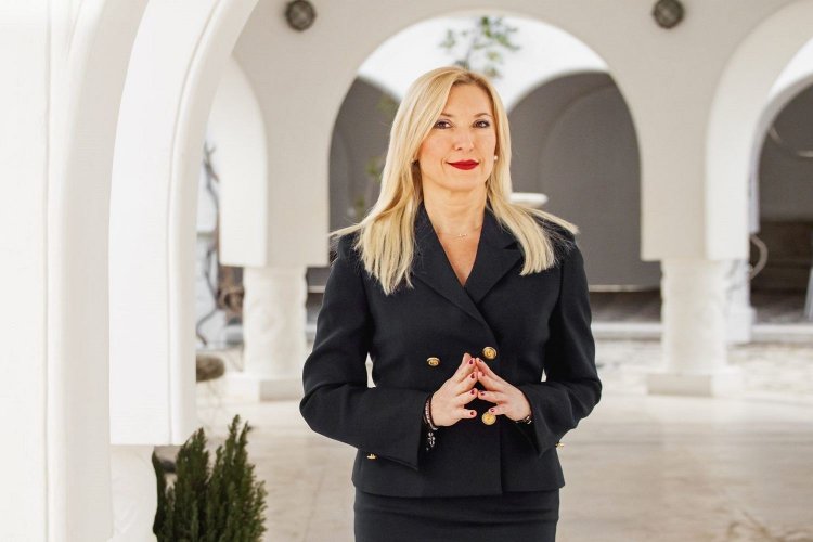 Reopening Tourism - Ελευθερία Φτακλάκη: «Μα ποιος τελικά κυβερνά αυτή τη χώρα;»