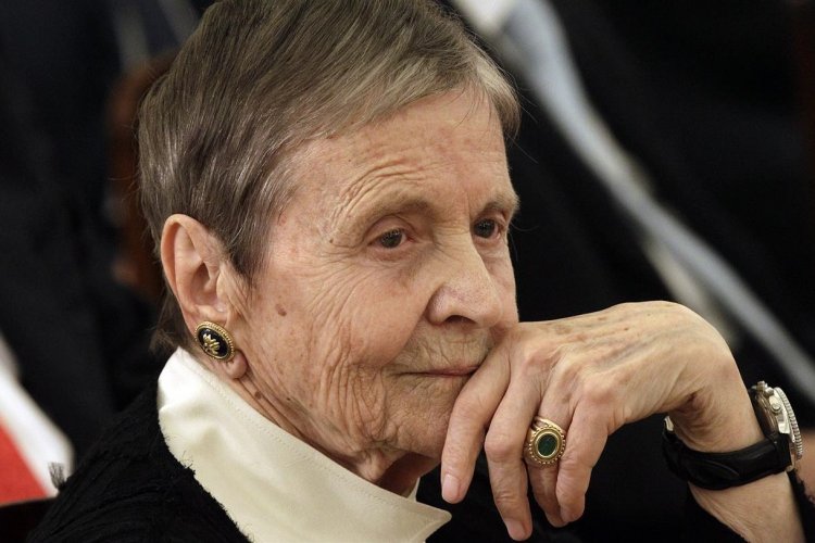 Hagia Sofia - Ελένη Γλύκατζη-Αρβελέρ: Είναι η δεύτερη Άλωση της Πόλης!!