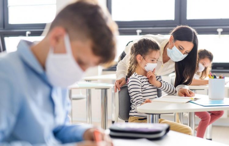 Reopening of school & Face masks: Δωρεάν οι μάσκες σε όλους τους μαθητές και για όσο χρειαστεί