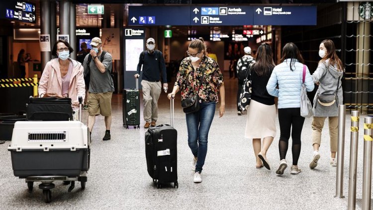 Netherlands Travel Restrictions: Η Ολλανδία βάζει στο «κόκκινο» όλα τα ελληνικά νησιά -Καραντίνα για όσους επιστρέφουν