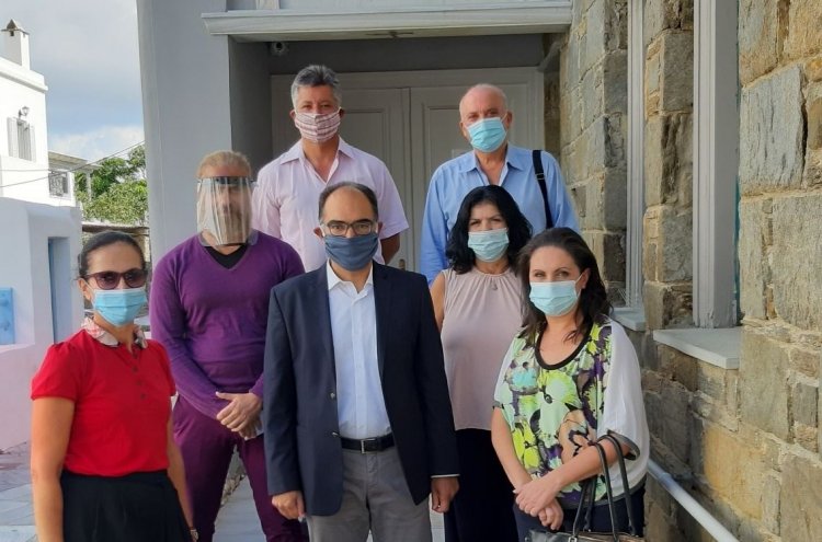 Aegean Islands: Επίσκεψη εργασίας του Αντιπεριφερειάρχη Υγείας και Κοιν. Μέριμνας Κυκλάδων, Κώστα Μπιζά, στη Τήνο