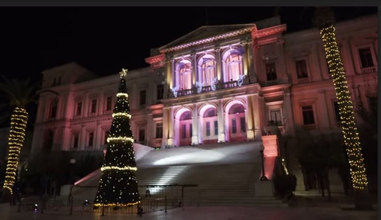 Municipality of Syros: Βίντεο με τη φωταγώγηση του χριστουγεννιάτικου δέντρου και το μήνυμα του Δημάρχου για τις εορτές των Χριστουγέννων