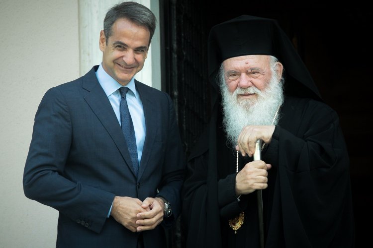 Reopening of Churches: Η επικοινωνία Μητσοτάκη - Ιερώνυμου «έδειξε» λοιμωξιολόγους για τα μέτρα στις εκκλησίες τα Χριστούγεννα
