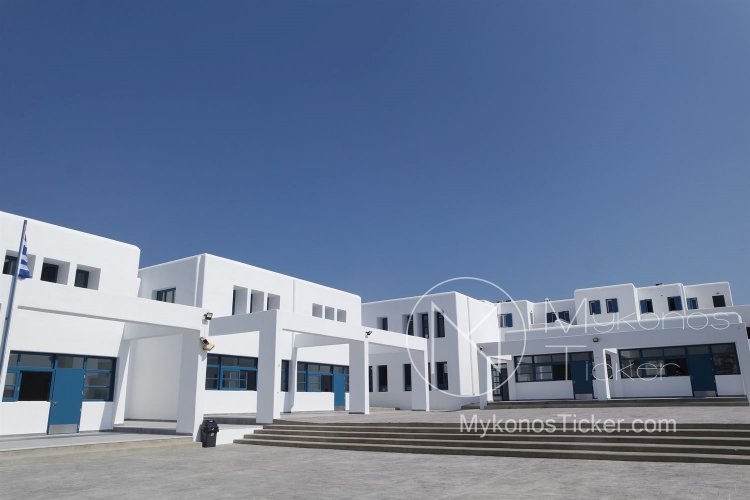 Schools during the Covid-19: Μαθήματα σε αργίες και διακοπές, για να καλυφθούν οι χαμένες ώρες!!