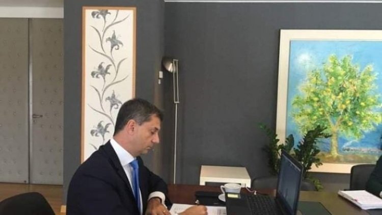 Vaccination Certificate: Χ. Θεοχάρης στο BBC 4 - Είμαστε σε συζητήσεις με τη Μεγάλη Βρετανία για τα πιστοποιητικά εμβολιασμού