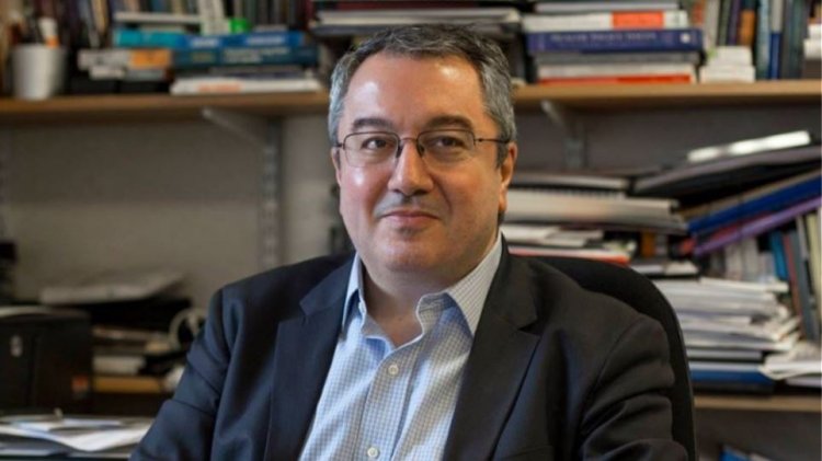 Covid-19 vaccination - Μόσιαλος: Είκοσι οκτώ ημέρες μετά το εμβόλιο της Johnson & Johnson υπάρχει 100% προστασία