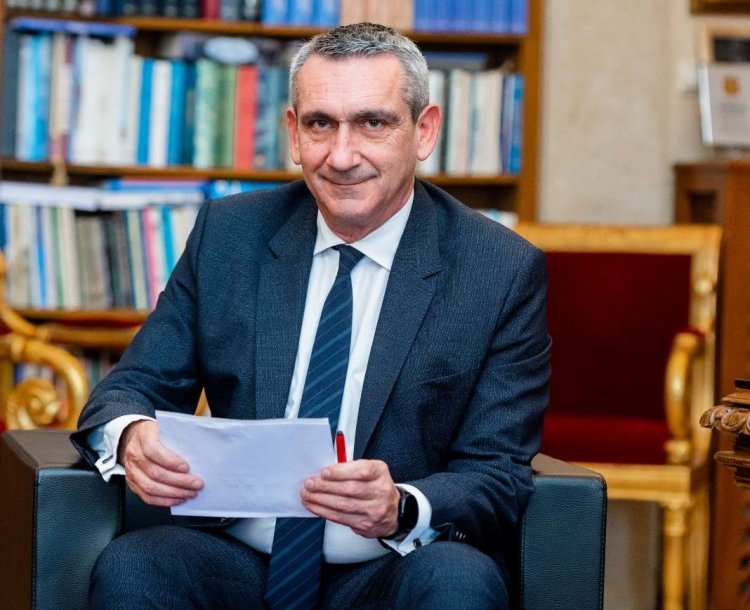 Aegean Islands: Δημοπρατείται η ενίσχυση της ενεργειακής απόδοσης Δημοτικού Σχολείου και Νηπιαγωγείου Χώρας Ίου