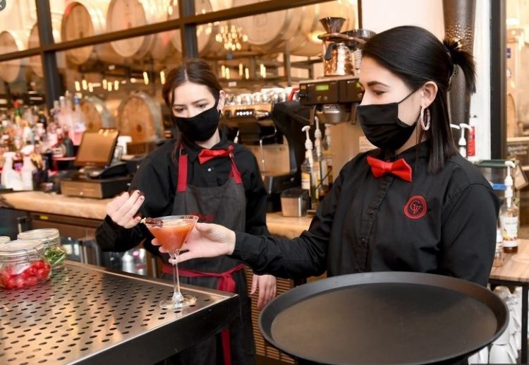 Employment support: Νέα επιδότηση μισθού 200 ευρώ για 6 μήνες σε νεοπροσληφθέντες