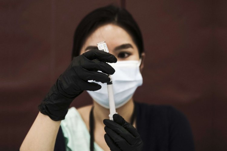 Covid-19 Vaccination: Εμβολιαστική «ασπίδα» σε Νησιά με πληθυσμό άνω των 10.000 κατοίκων – Ανακοινώνεται σχέδιο για οριζόντιο εμβολιασμό