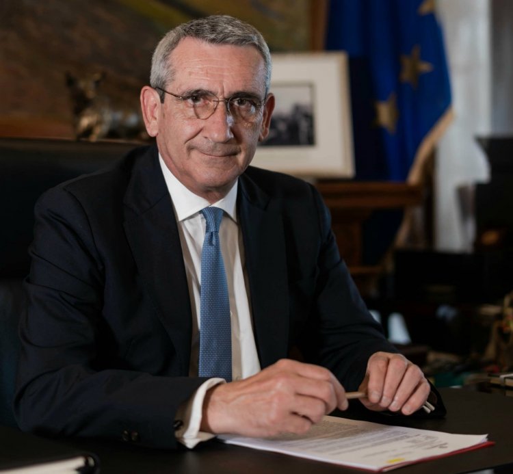 Aegean Islands: Αύξηση προϋπολογισμού για την  ενεργειακή αναβάθμιση του κτιριακού συγκροτήματος Γυμνασίων Σύρου 