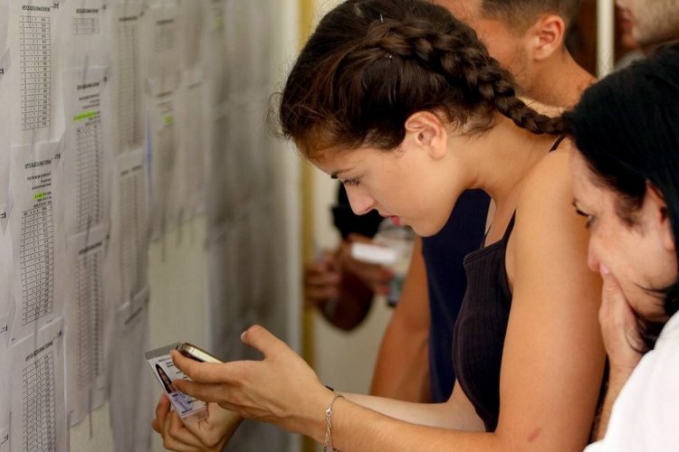 Panhellenic Exams 2021: 77.415 ο Αριθμός των Εισακτέων φέτος, όλες οι σχολές και η Βάση Εισαγωγής [Έγγραφα]