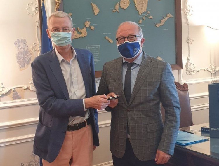 Aegean Islands: Συνάντηση του Αντιπεριφερειάρχη Κυκλάδων με τον Πρέσβη της Ρουμανίας