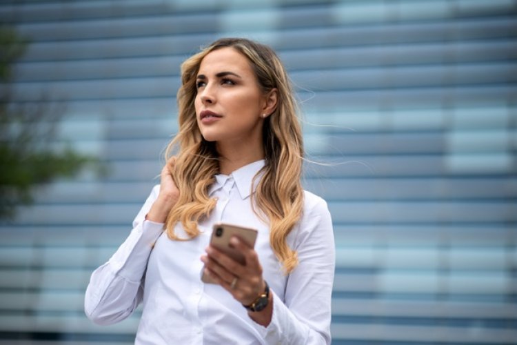 Mobile phone deals - Pricing Models: Αλλαγές στα συμβόλαια και τις χρεώσεις συνδρομητών - Τι ορίζει ο νέος κανονισμός