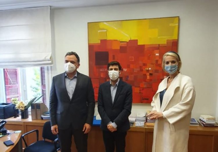 MP Katerina Monogiou: Η Κατερίνα Μονογυιού προωθεί την κτιριακή επέκταση του Προπαρασκευαστικού και Επαγγελματικού Σχολείου Καλών Τεχνών Πανόρμου Τήνου