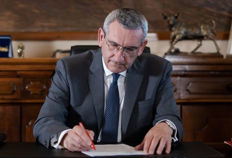 Aegean Islands: Ο Γιώργος Χατζημάρκος ζητά εξαίρεση της ΠΝΑ από την μείωση των Περιφερειακών Συμβούλων