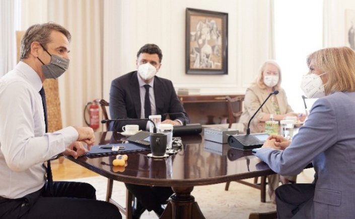 PM Mitsotakis - Vaccination programme:  Έχουμε επαρκή εμβόλια για το χειμώνα σε περίπτωση που χρειαστεί επιπλέον δόση