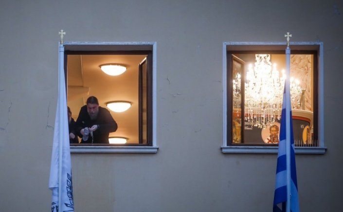 Attack on metropolitan bishops: Νεότερα για την υγεία των Μητροπολιτών που δέχτηκαν επίθεση με βιτριόλι στην Μονή Πετράκη