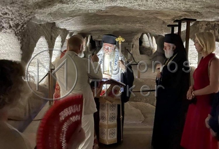 Η Κατερίνα Μονογυιού στις εκδηλώσεις για τον Παμμηλιακό Εορτασμό της Μνήμης των Κεκοιμημένων στις Ιερές Κατακόμβες [εικόνες]