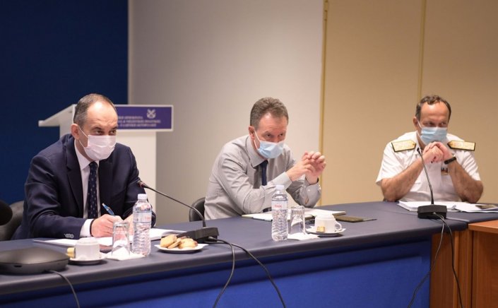 Shippinh Min Plakiotakis:  Συνεχείς έλεγχοι ολόκληρο το καλοκαίρι σε λιμάνια και πλοία για την τήρηση των μέτρων προστασίας