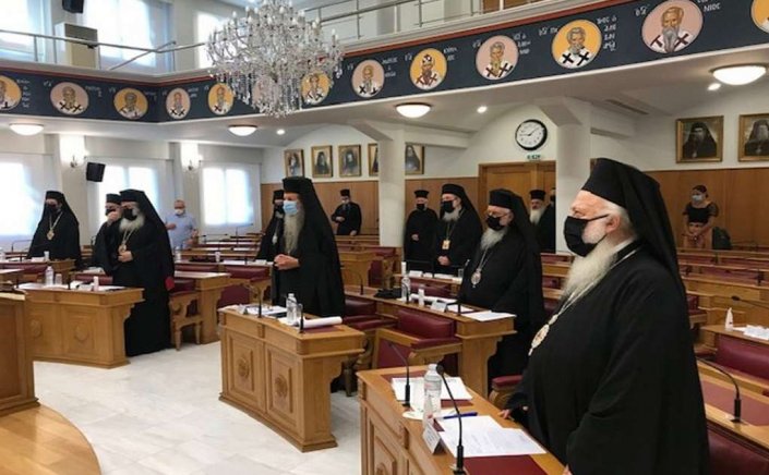 Church & Covid-19:  Το εμβόλιο δεν έχει ούτε τσιπάκι, ούτε εμβρυικά κύτταρα  – Το φυλλάδιο που θα μοιράσει στους πιστούς