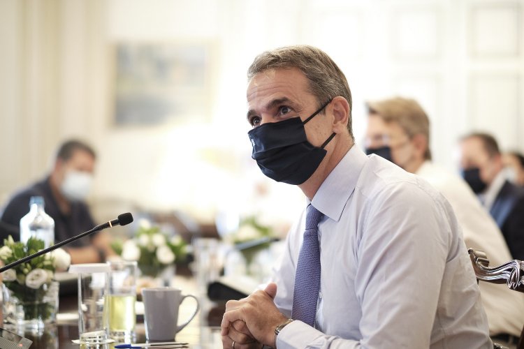 PM Mitsotakis: Στο Συντονιστικό Κέντρο Επιχειρήσεων, στο Χαλάνδρι, ο πρωθυπουργός